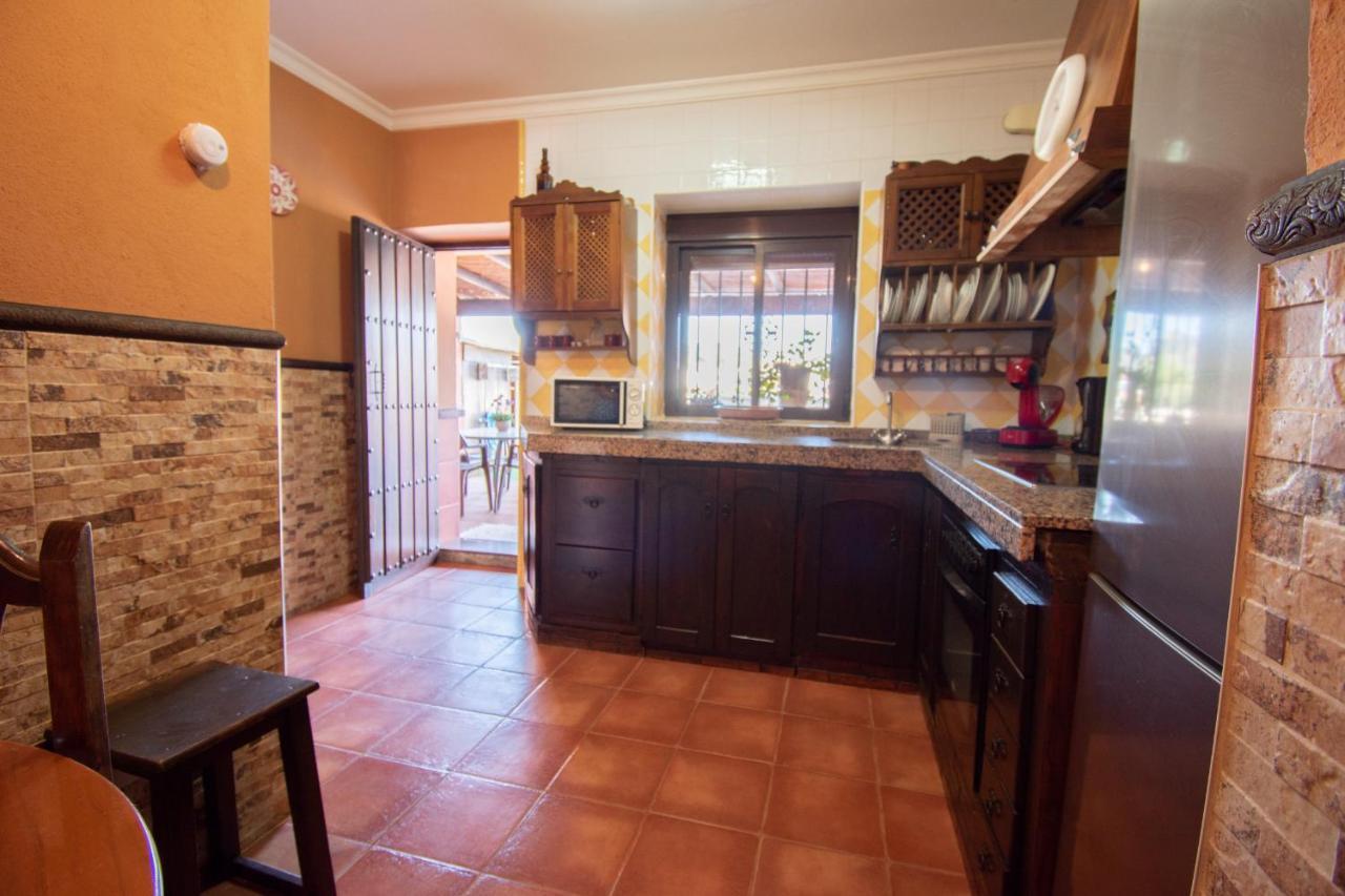 Villa Elisabeth Con Piscina Climatizada Chimenea Y Terraza Arriate Exterior photo