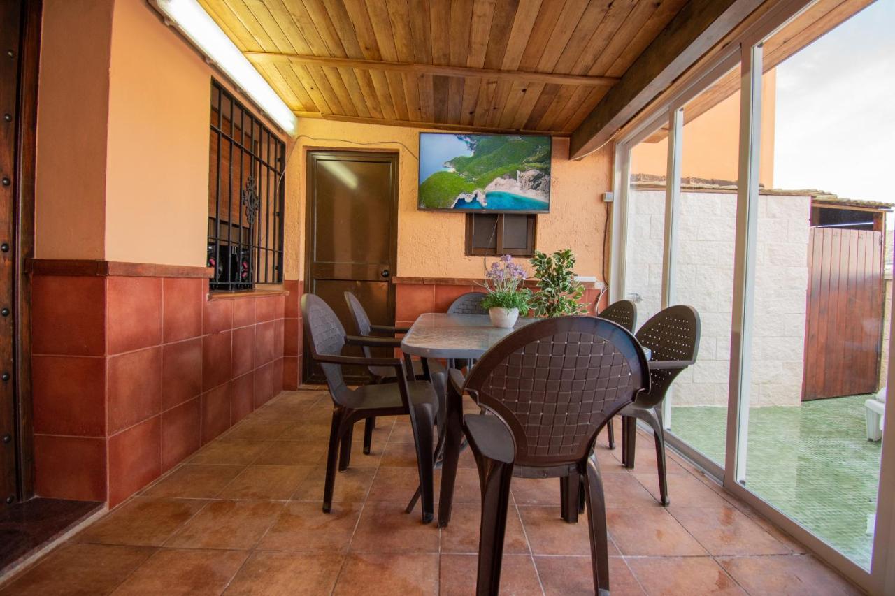 Villa Elisabeth Con Piscina Climatizada Chimenea Y Terraza Arriate Exterior photo
